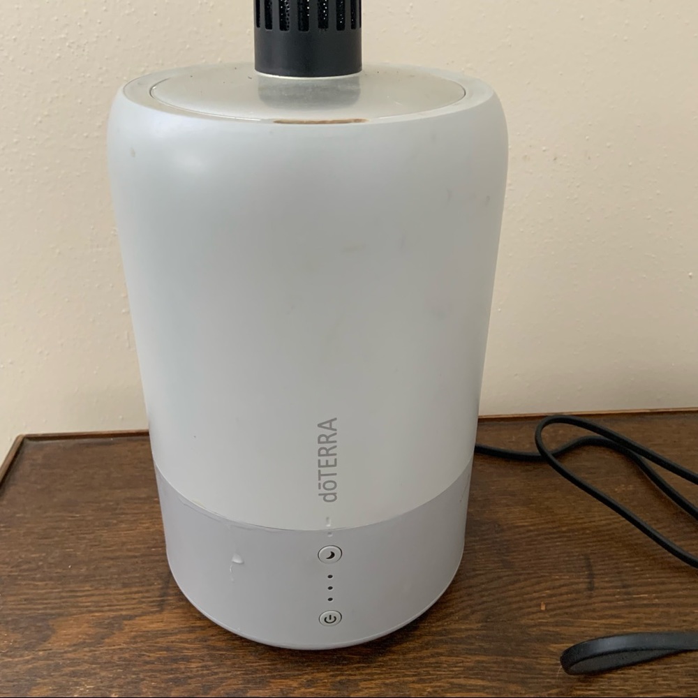 doTerra Dawn Aroma Ultrasonic Humidifier Diffuser, - Picture 2 of 5